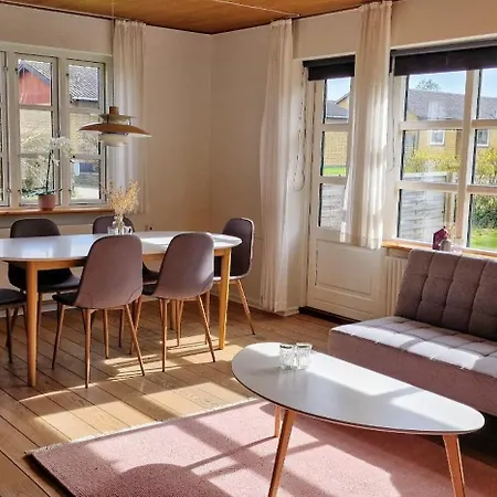 Holiday home Pilehuset *